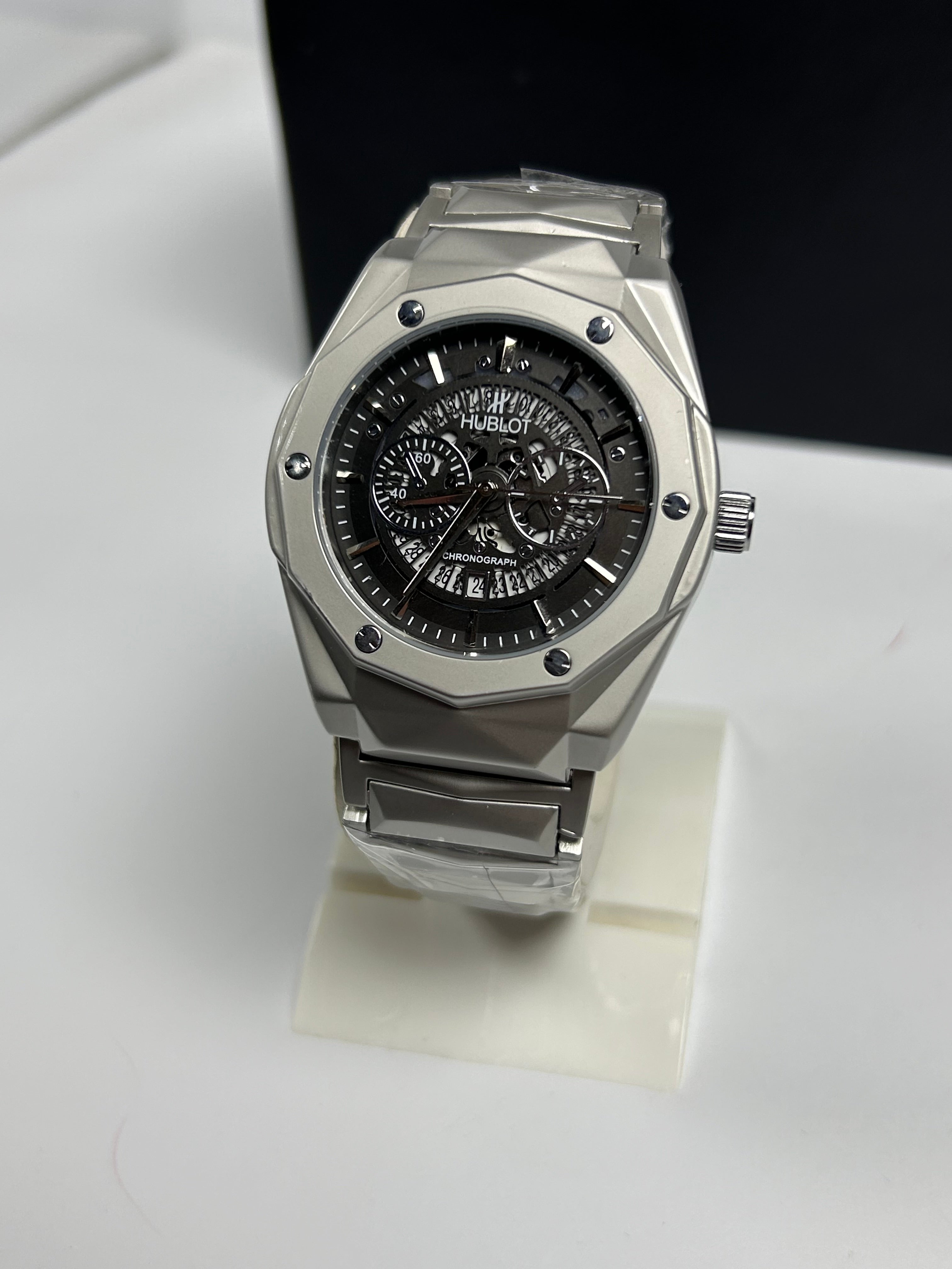 Diomand Cut Chain Watch