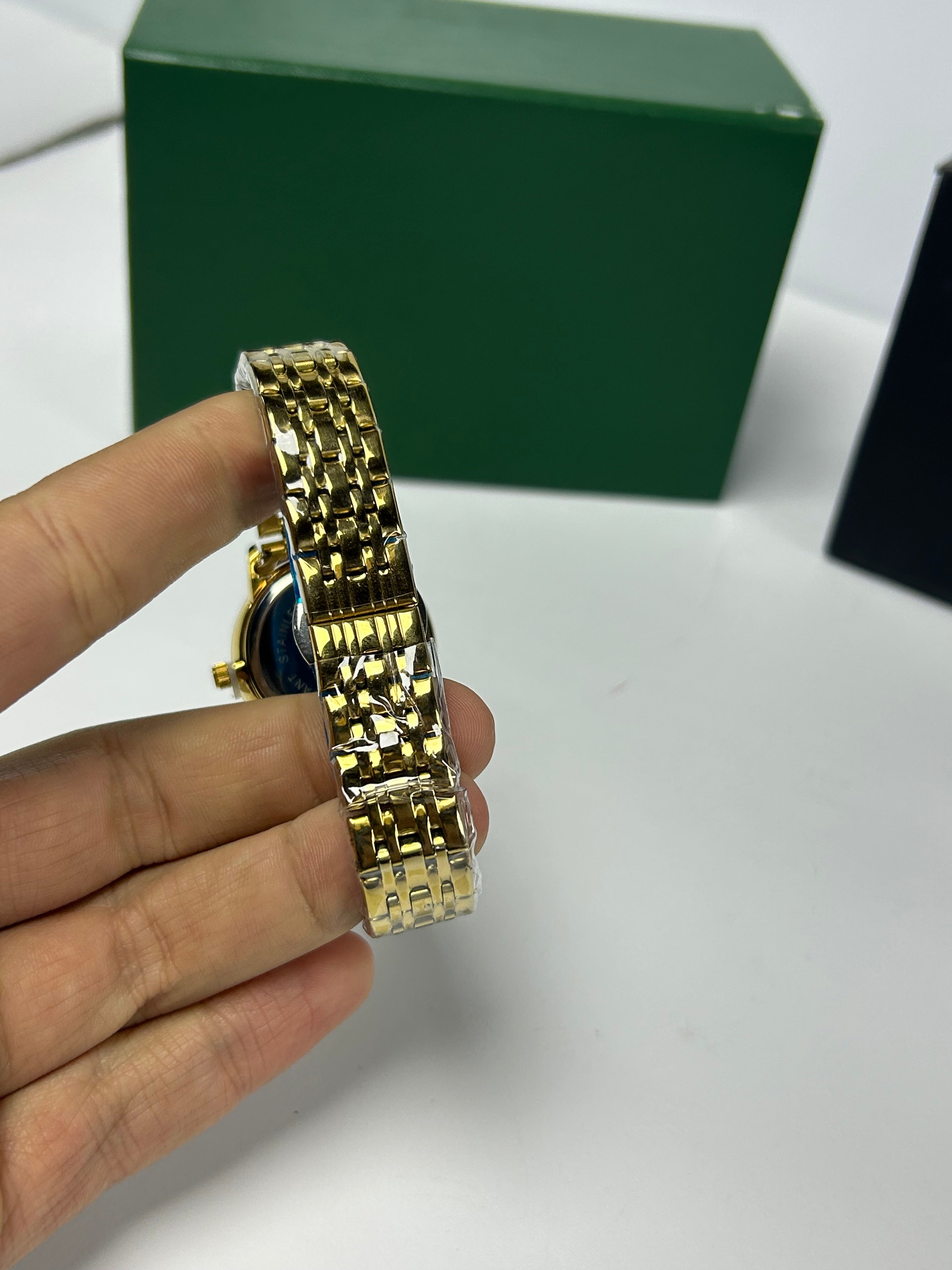 Seveston female watch