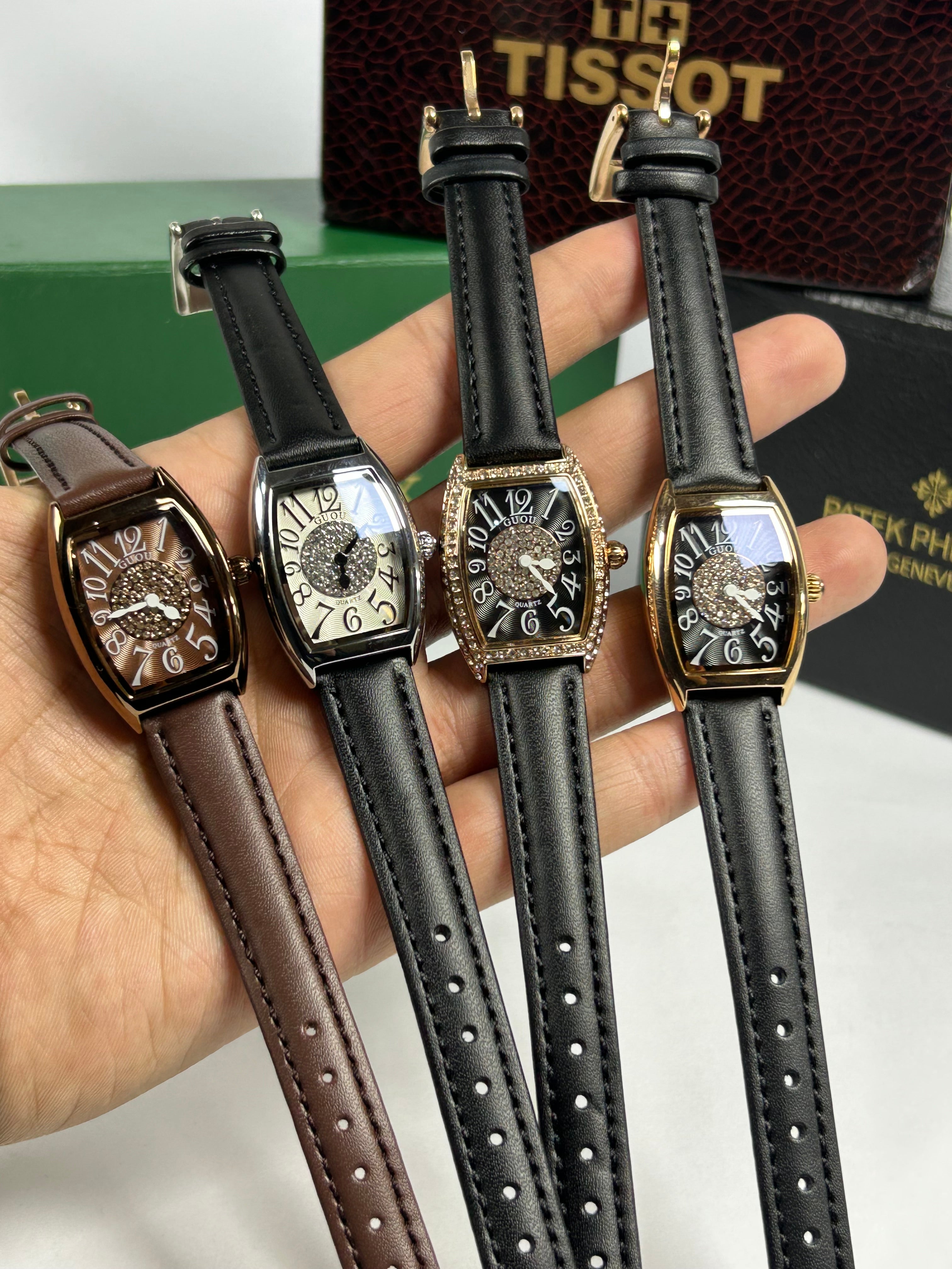 Women leather strap watch