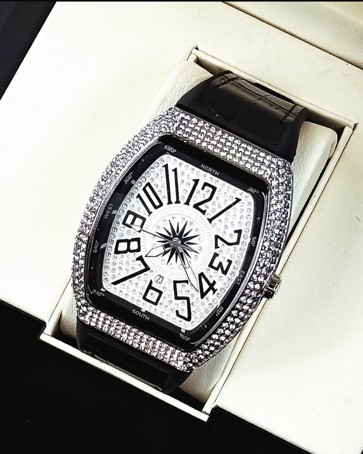 Frank Muller Vanguard Diamond Watch - Tonneau Case