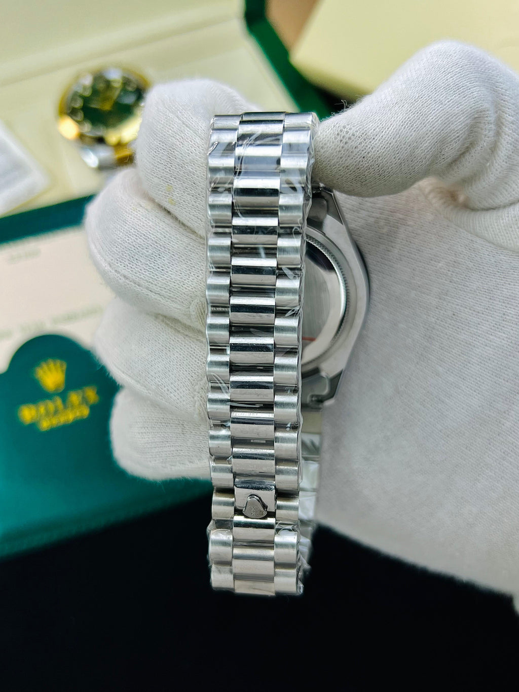 Oyster (Silver Black)